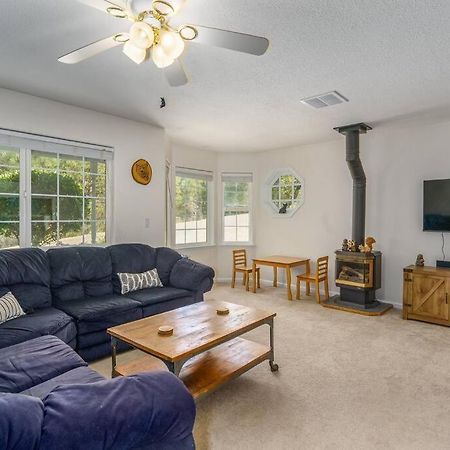 Acorn House - Charming House In Green Heaven With Pool Table With Lovely Backyard Oakhurst Exteriör bild