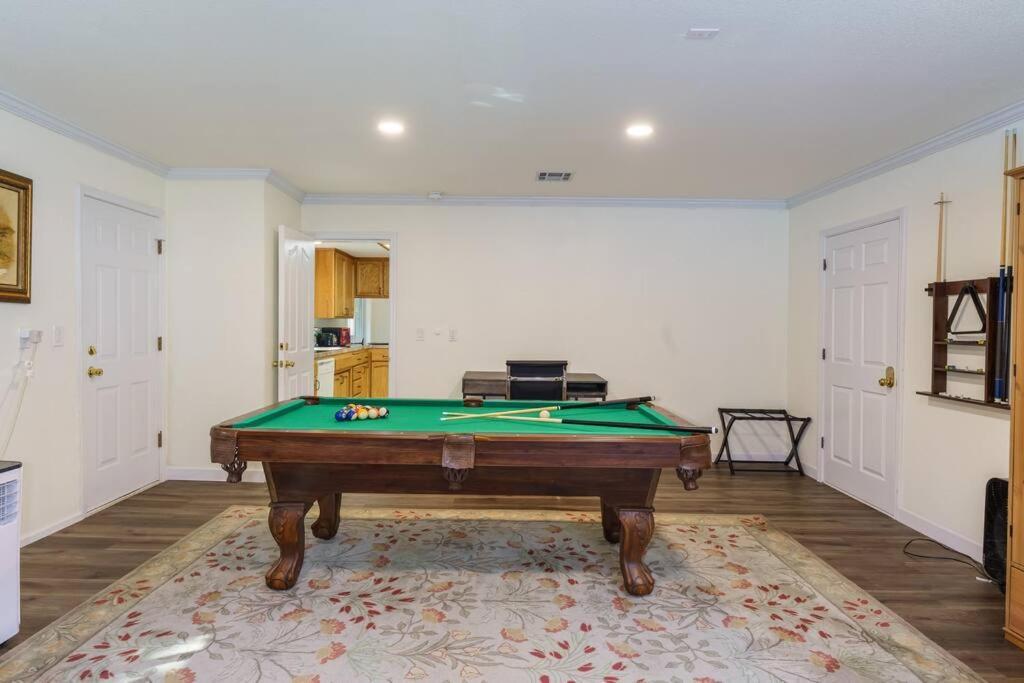 Acorn House - Charming House In Green Heaven With Pool Table With Lovely Backyard Oakhurst Exteriör bild