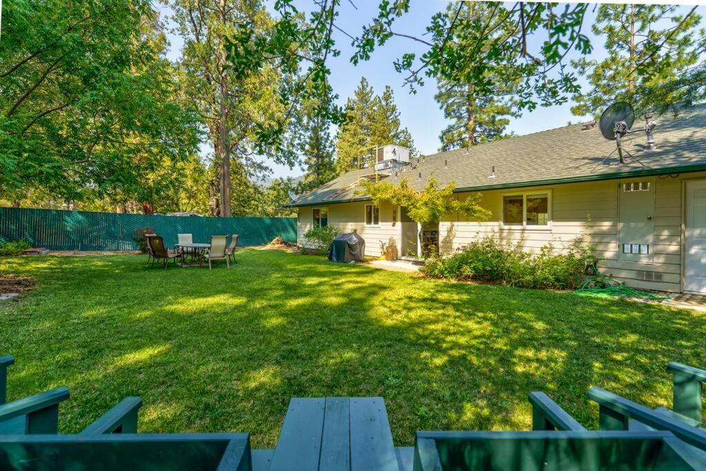 Acorn House - Charming House In Green Heaven With Pool Table With Lovely Backyard Oakhurst Exteriör bild